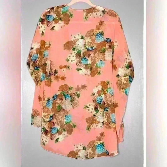 Live 4 Truth Ruana Duster (Q20) - Picture 2 of 4